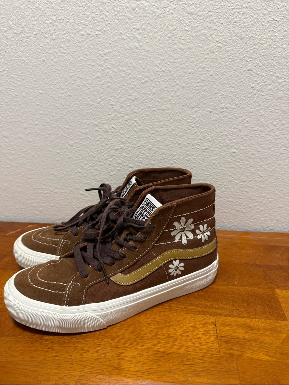 Vans Kids Brown High-Top Sneakers with White Floral and Tan Stripe